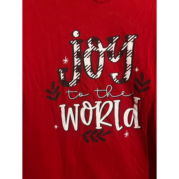 District Tee Red Joy to the World Christmas V-Neck T-Shirt Women's M - Picture 2 of 5